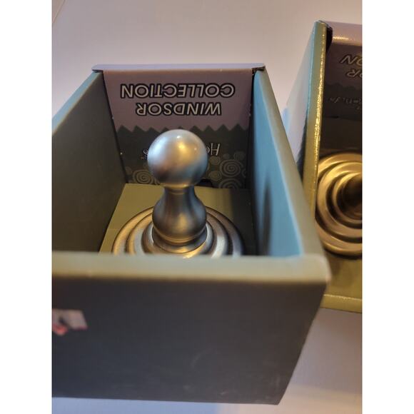 Set of 2 Hometrends Windsor Collection Metal Towel Wall Hanger CB26629W - Picture 2 of 7